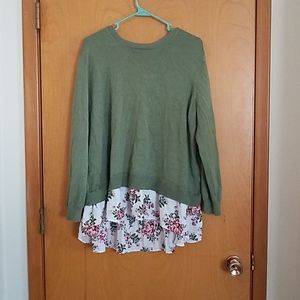 Green Sweather with Floral Ruffle Hem/Cutout Back